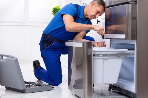 The Best Way to Handle a Malfunctioning Freezer